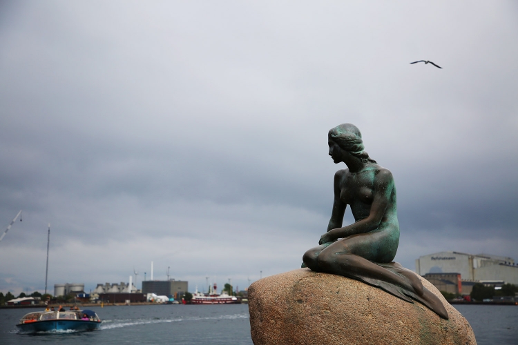 哀愁のマーメイド | 世界一周フォトたび