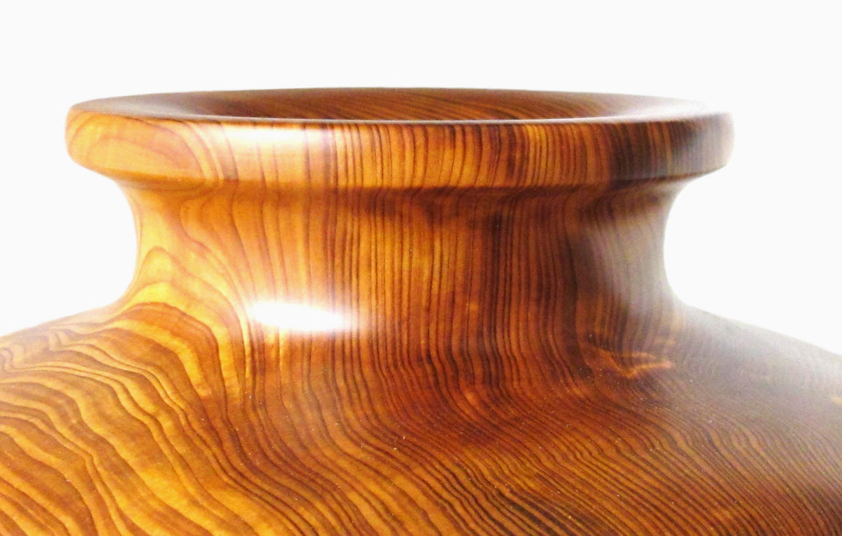 屋久杉 現代の名工・二代目原款亮 壺（花生）高台型 – SEIKADO