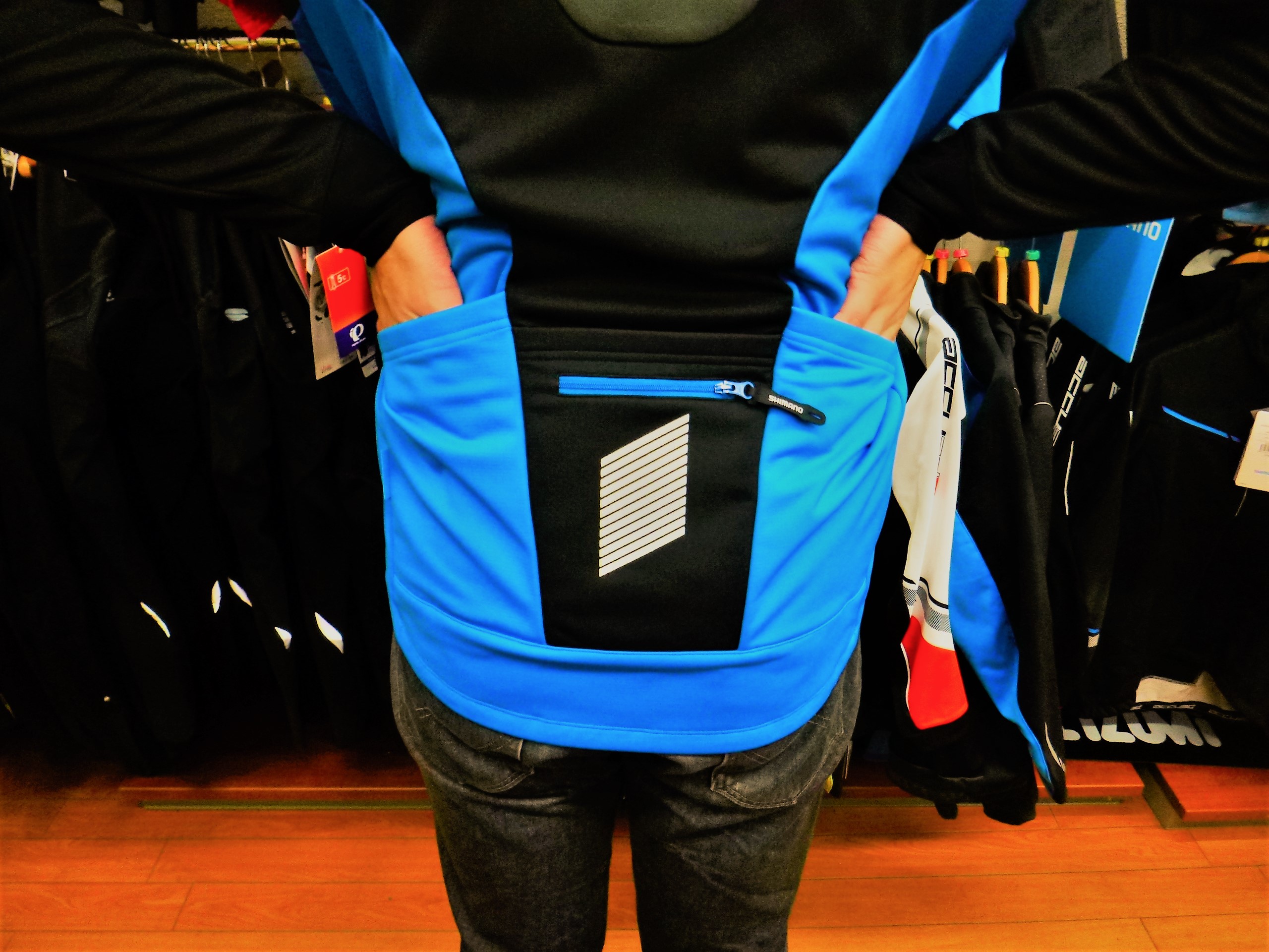 SHIMANO インサレーテッド ウインドブレーク ジャケット | バイシクル