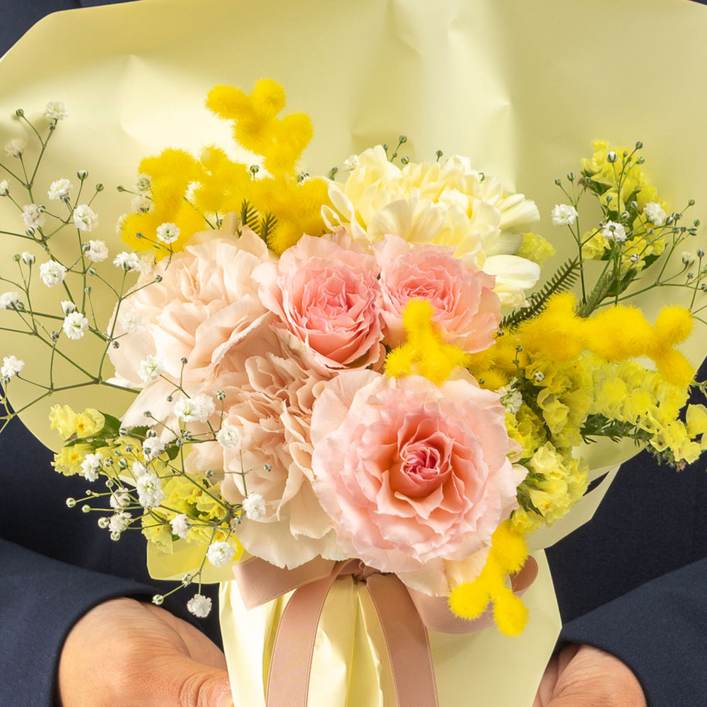 そのまま飾れるブーケ「ミモザ」 | 花・花束を贈るフラワーギフト通販