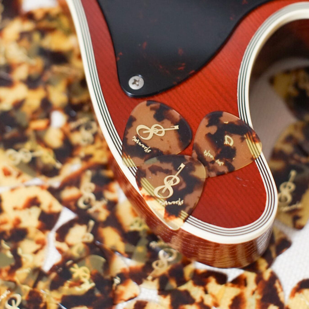 ギターピック2枚セット｜708works ver. – 708works｜ギターストラップ