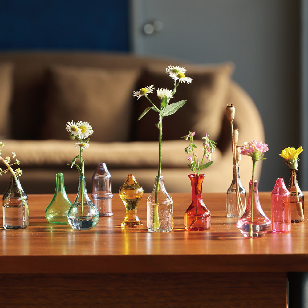 お花を最後まで余すことなく楽しめるミニチュアフラワーベース