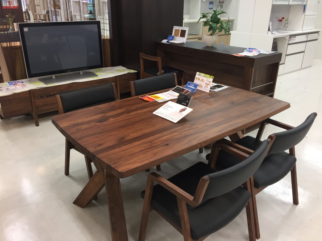 岩倉榮利デザイン《Cityダイニング》入荷！ | 家具インテリアの