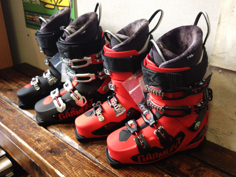 ガルモント スキーブーツ各種 - 山の道具 ラッピー