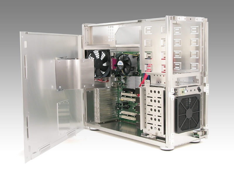 これで貴方も「自作男」！九十九電機と星野金属の最新コラボケースが