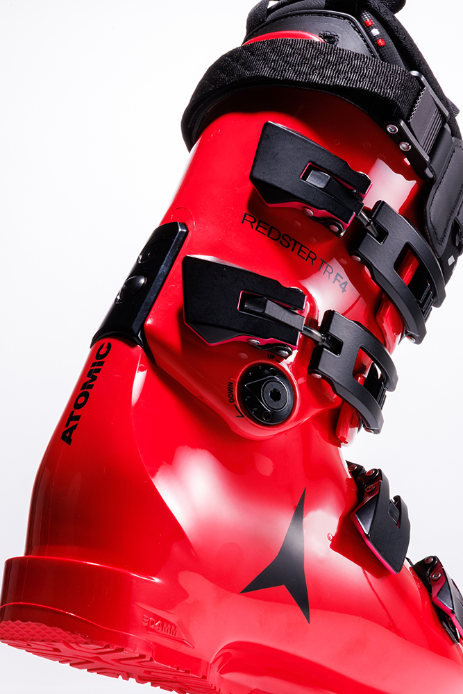 レッドスターレボショック第二世代と新ブーツTR＆STRが登場！｜特集