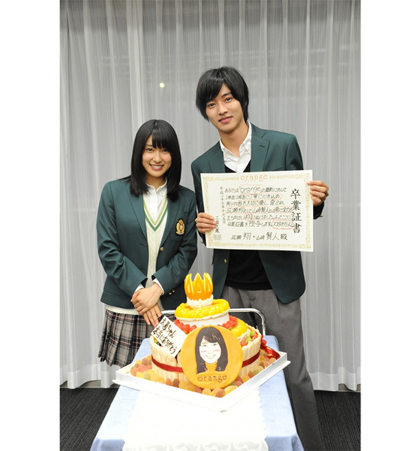 土屋太鳳、山﨑賢人「次は時代劇で」1年におよぶ共演の終止符に涙