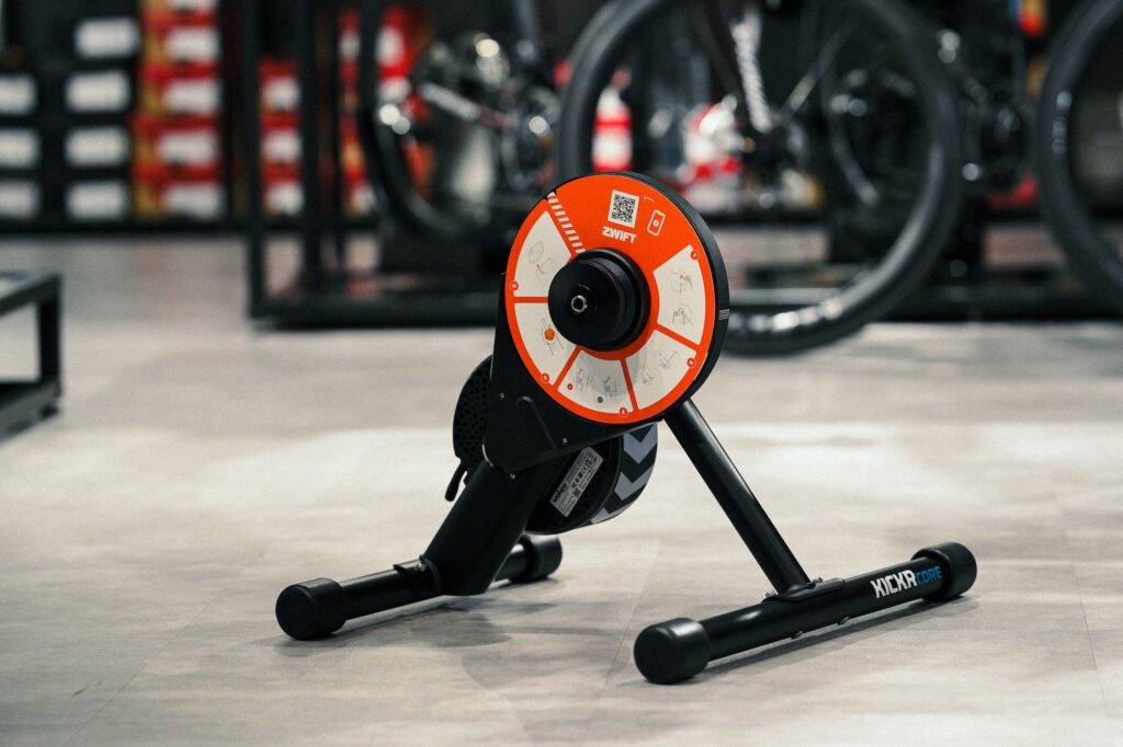 話題のローラー台！Wahoo KICKR CORE Zwift Oneが登場