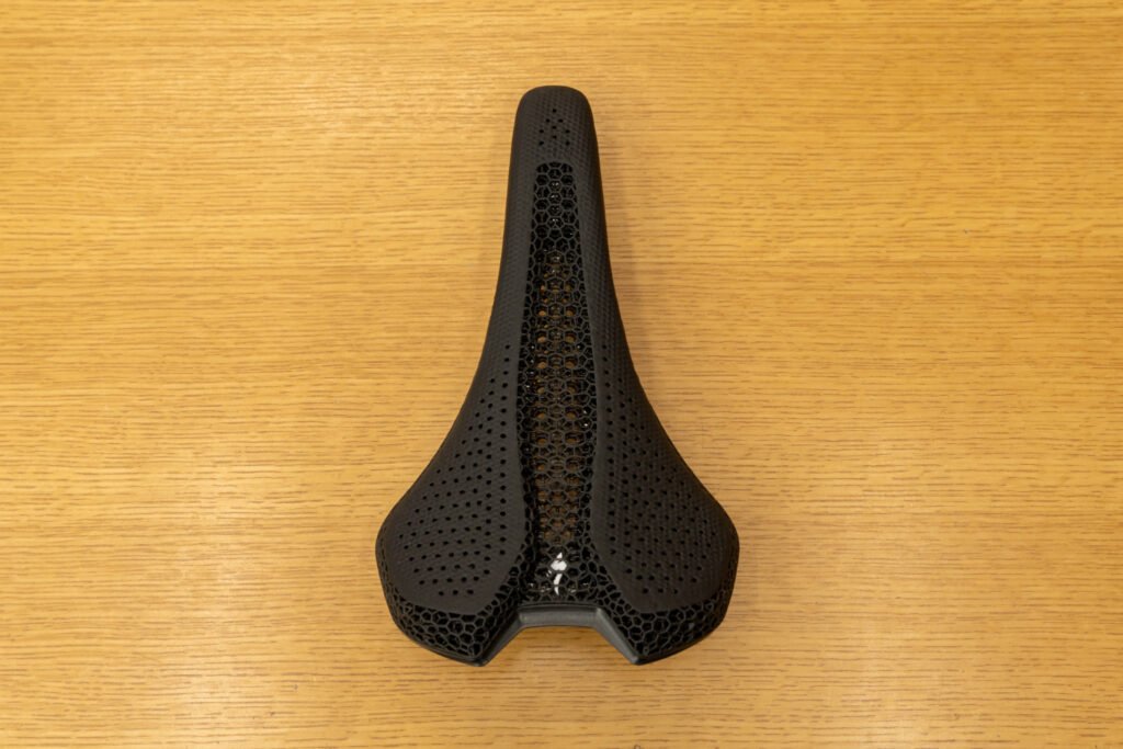 Mirrorサドル、あなたはどっちが好み？ スペシャライズド 神戸