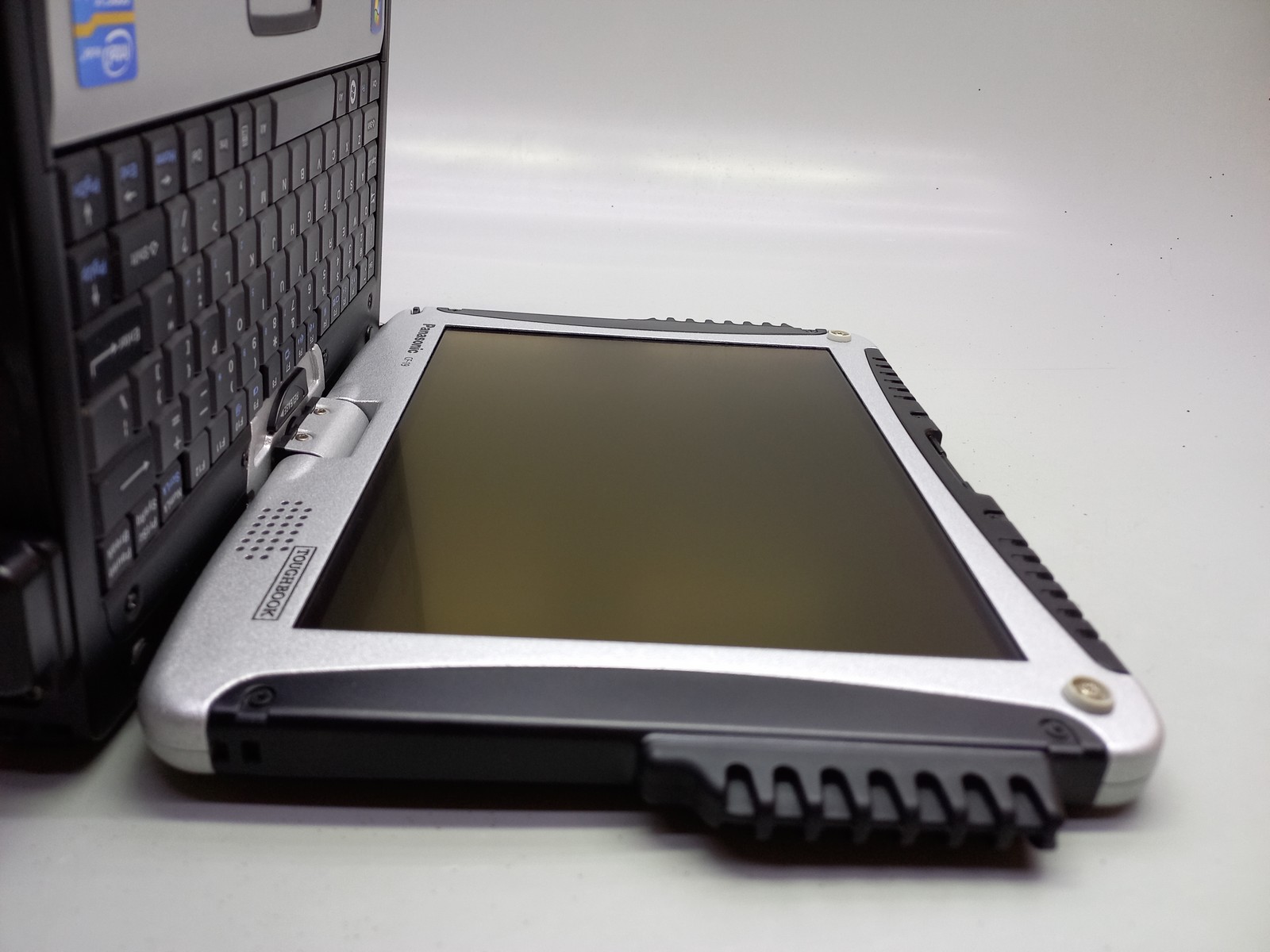 ПРАКТИЧНО НОВИЙ захищений ноутбук Panasonic CF-19 i5 MK5 8/240 GPS