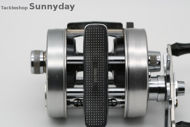 アブガルシア アンバサダー 2500C 751100(01) 75年ファーストモデル(初