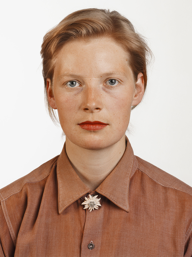 works 02 Porträts | Thomas Ruff