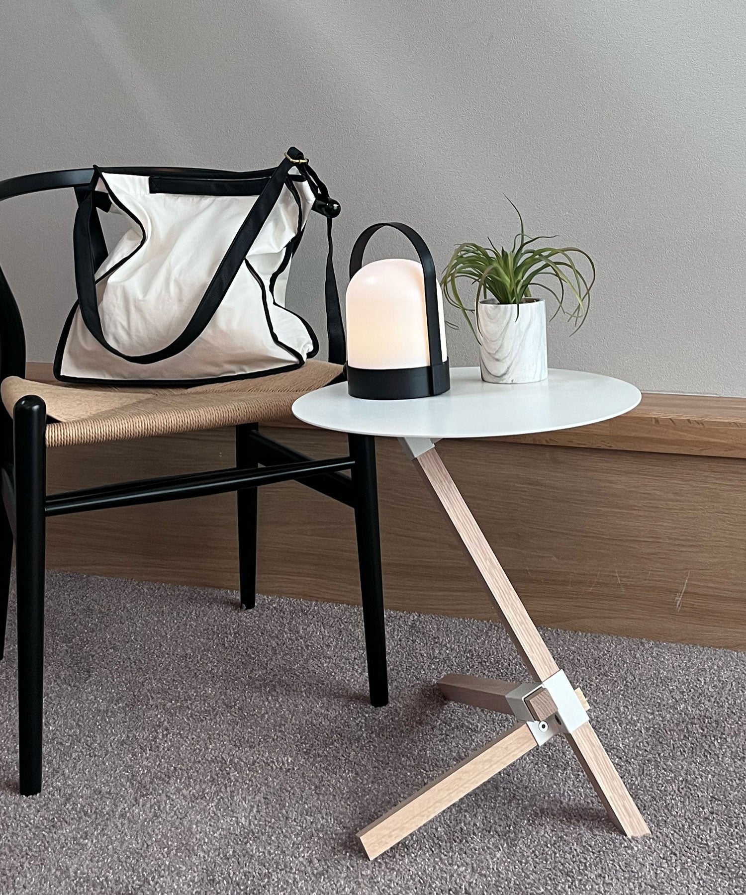 DUENDE（デュエンデ）TRE SIDE TABLE｜シンプルながらもアーキテクトな