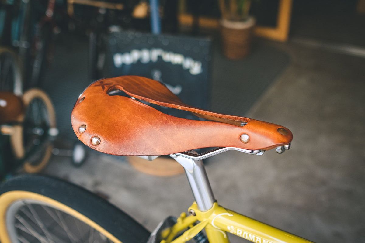 セラアナトミカ H2-Series Watershed 本革サドル – tokyobike plus fukuoka