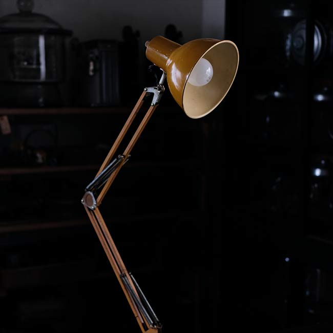 サンワギケンのZライト（デスクライト） – zakka store towi