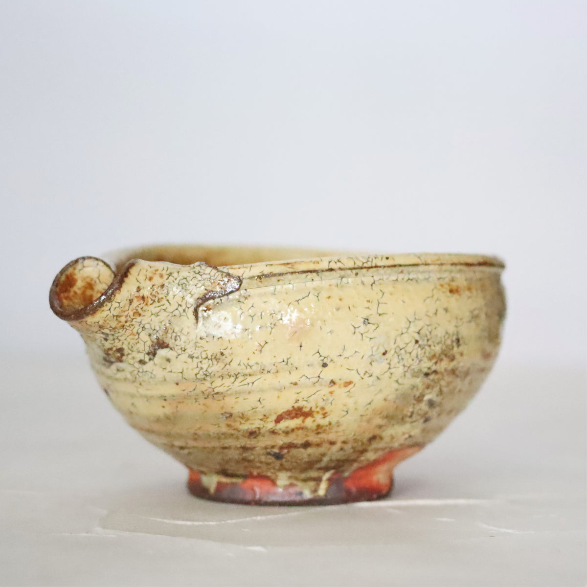 工藤和彦】黄粉引片口鉢 – うつわ御結