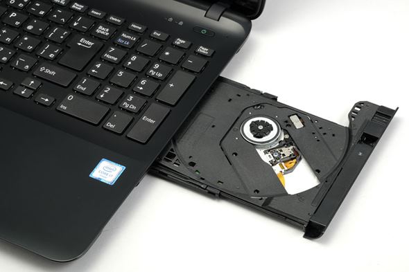 ビジネスPCにオールインワンの安心感 「VAIO S15」だからできること | VAIO