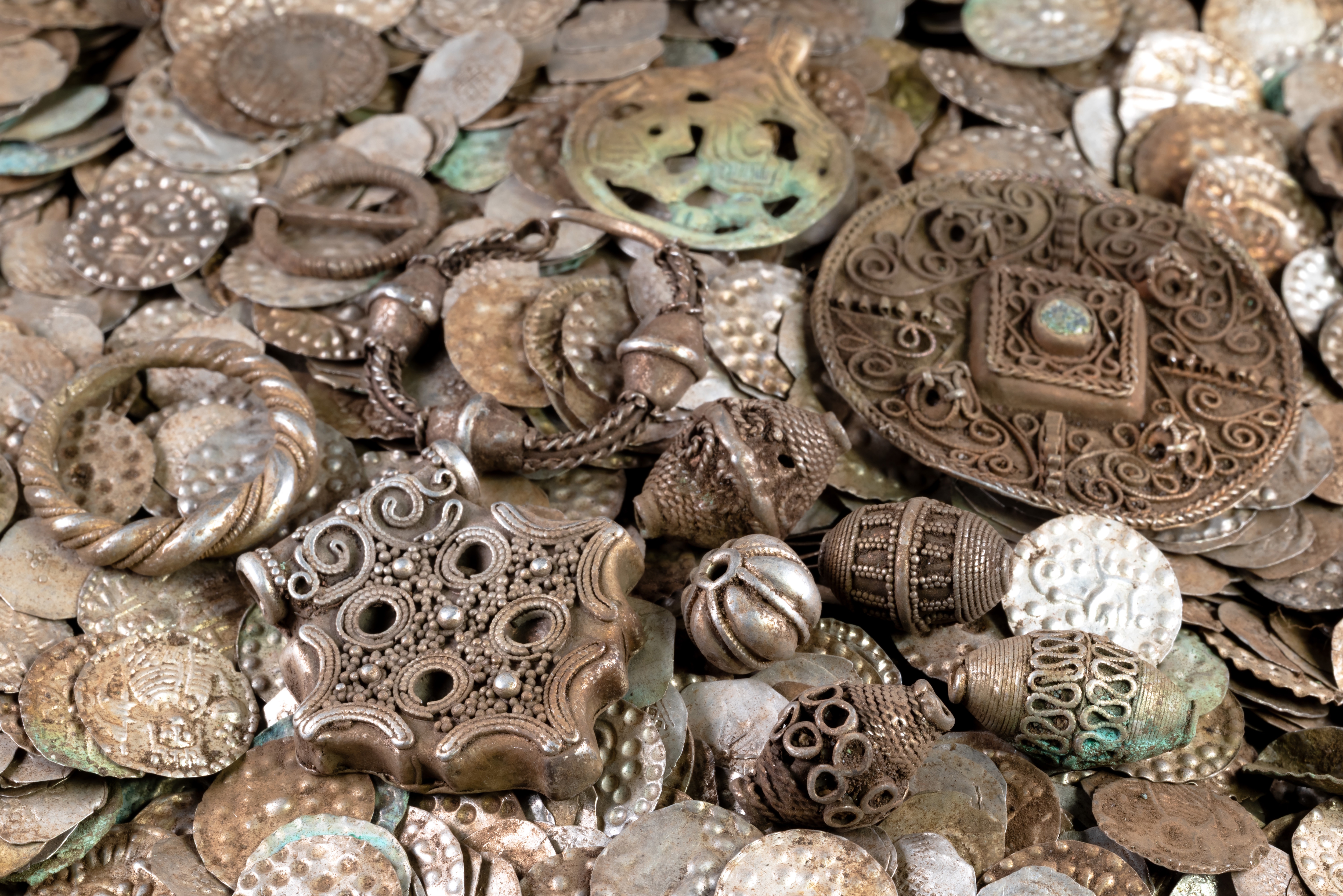 Early medieval silver treasure found in Stockholm – The History Blog