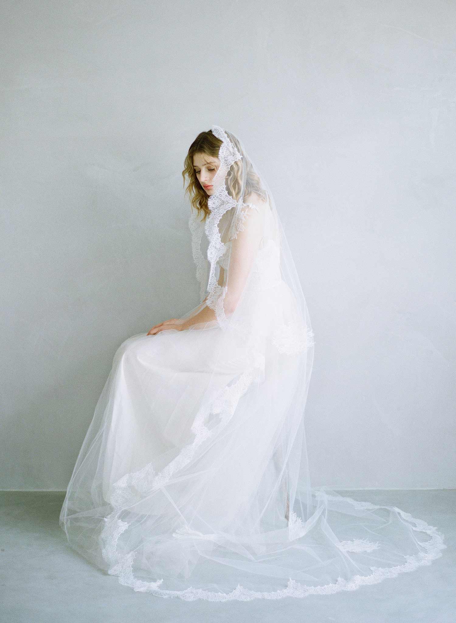 853zz-french-lace-trimmed-