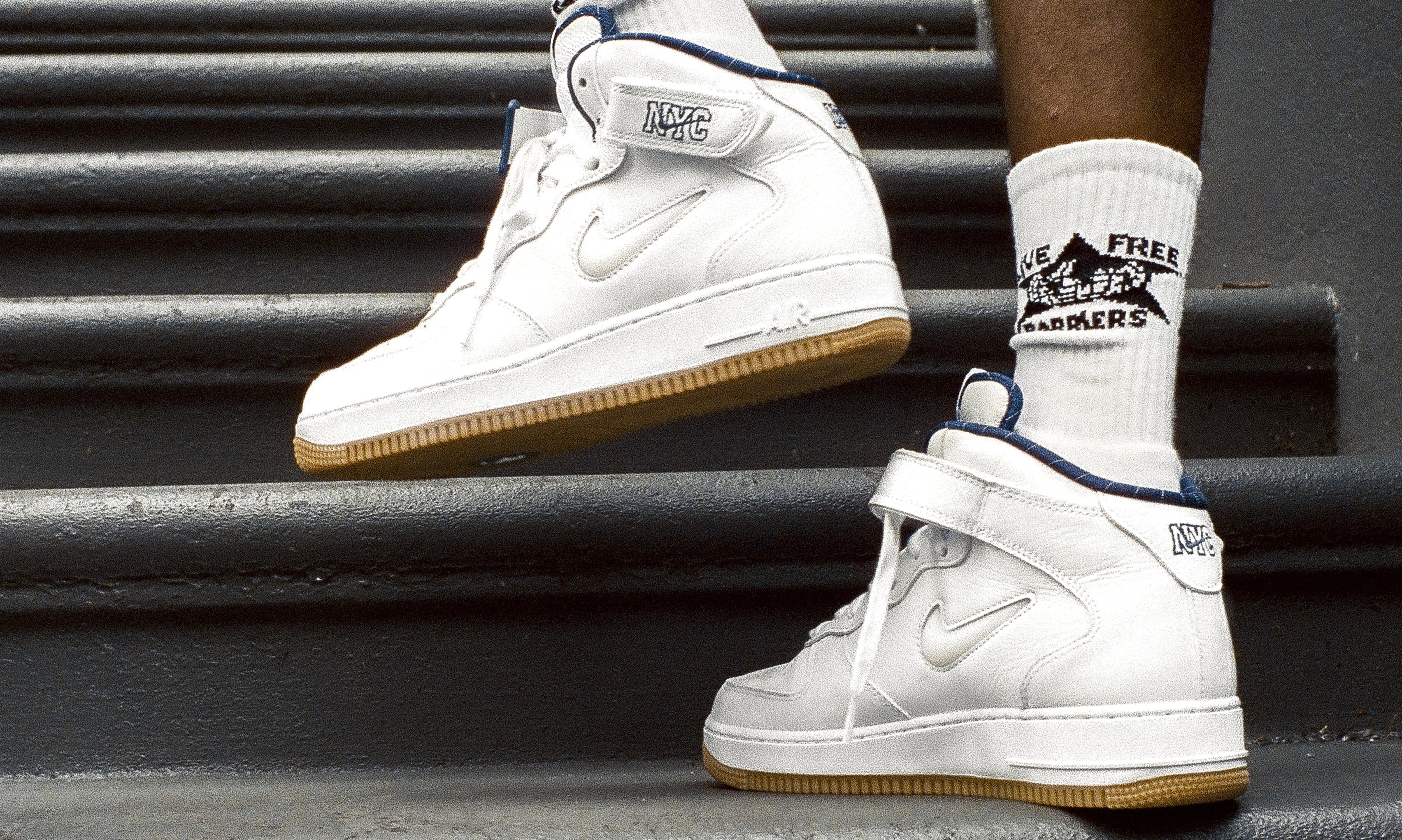 Features | NIKE AIR FORCE 1 MID NYC｜【公式通販 UNION TOKYO