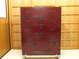 漆塗り箪笥桐たんす和家具製作と漆塗り京都の大東漆木工