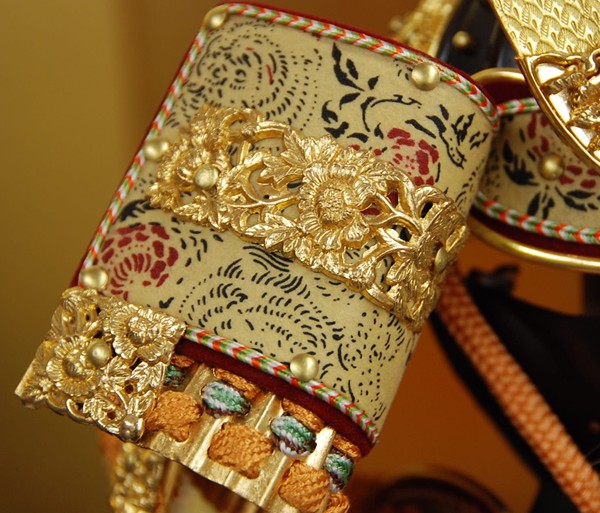 豊泉作 参分の壱（13号） 緋縅 鎧飾｜五月人形・雛人形なら人形の和光