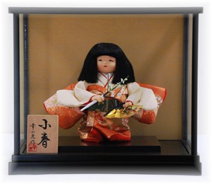 ガラスケースなら人形の和光