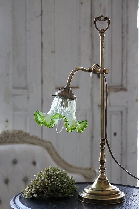 フランスアンティーク照明／グリーンオパーリンガラスシェードの