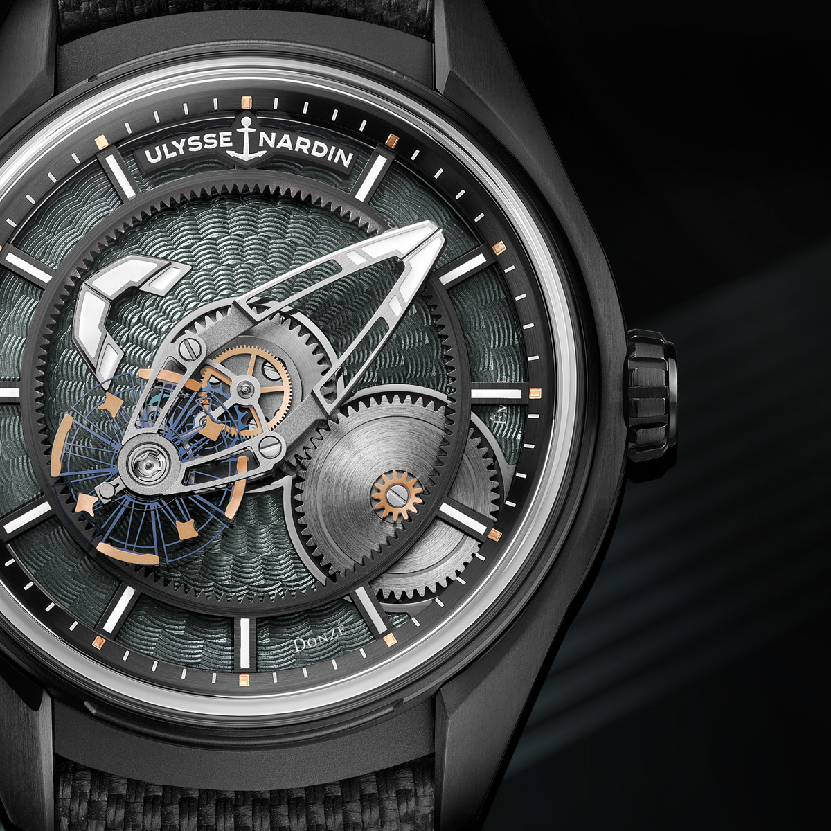 ユリス・ナルダンが「フリーク X グレー エナメル 日本限定モデル」で