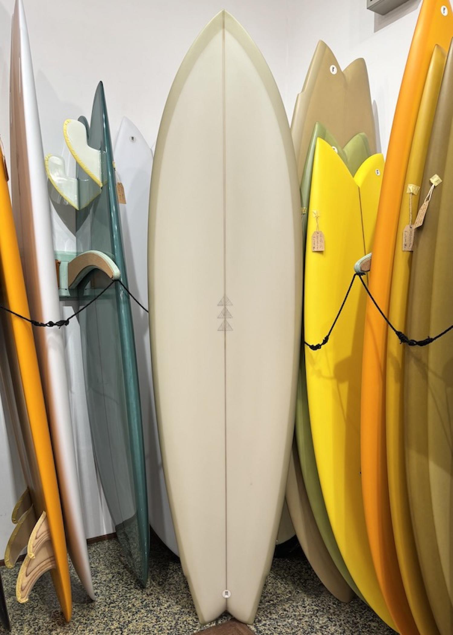 Hydrodynamica with Tomo Surfboards|沖縄サーフィンショップ「YES SURF」