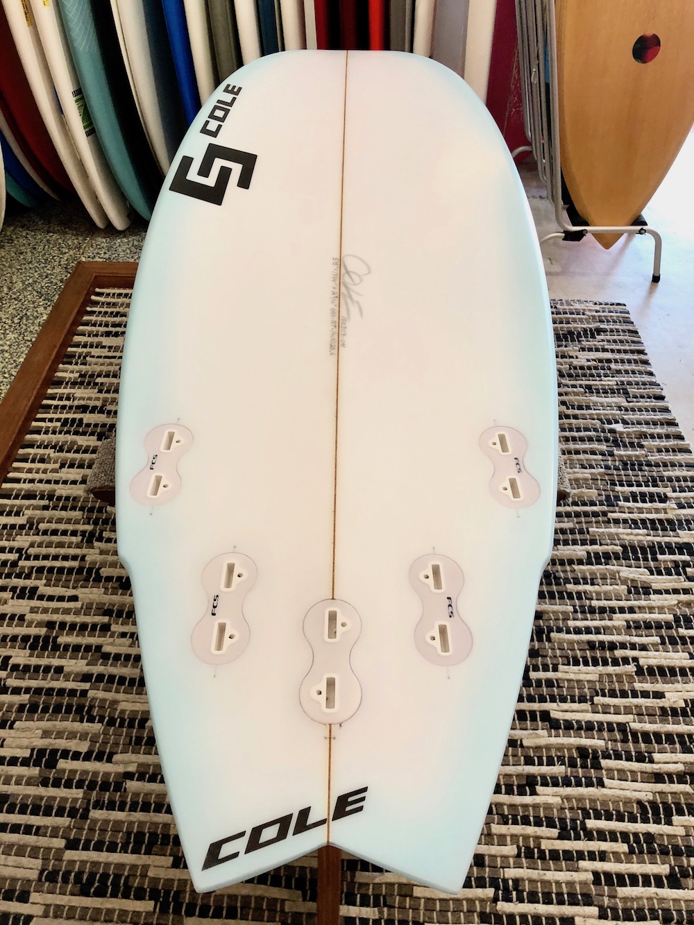 Road Tripper COLE SURFBOARDS 5.8 Cyan Fade Airbrush|沖縄サーフィン