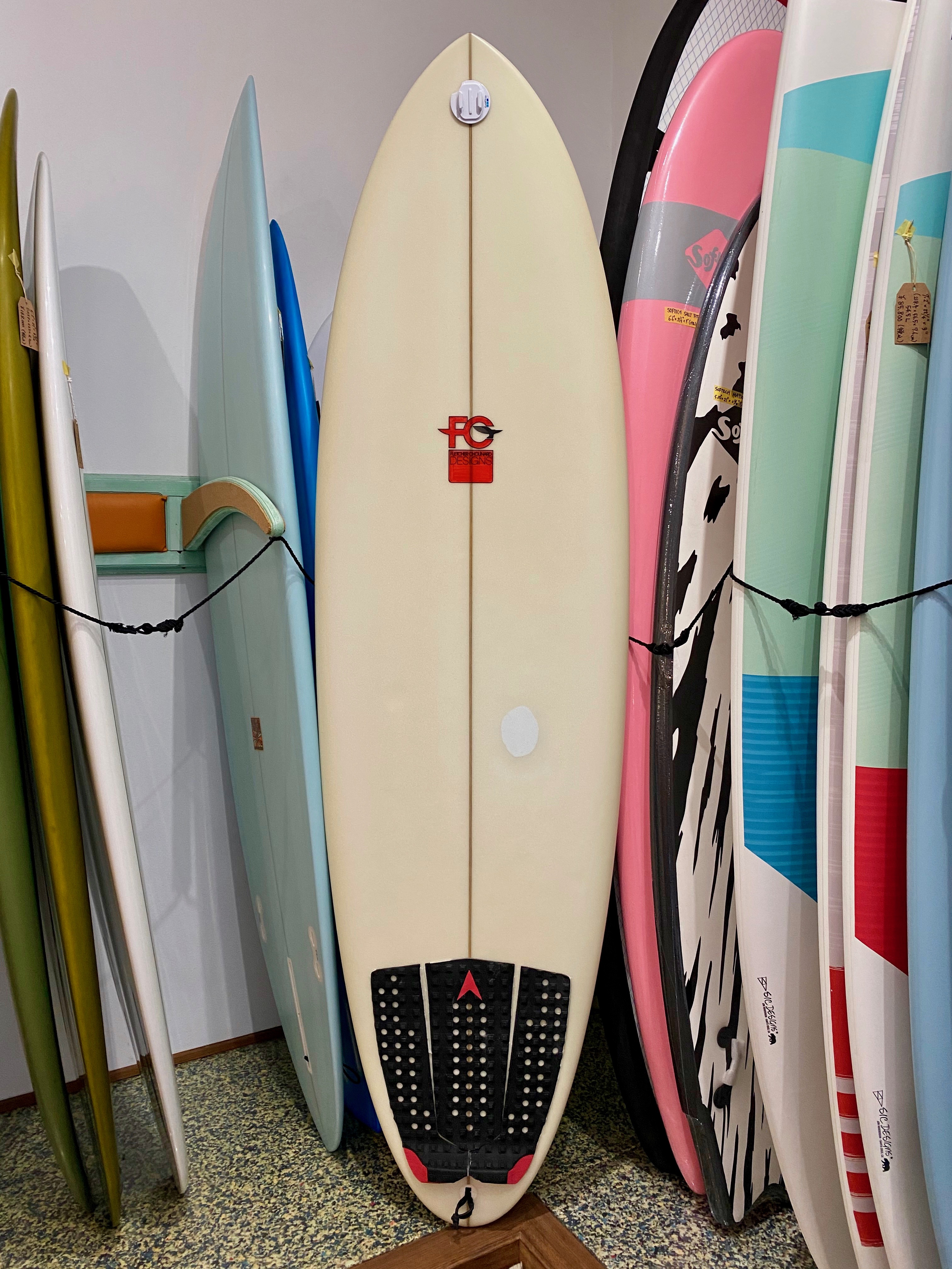 USED BOARDS (6.2 FCD Surfboards HUEVO RANCHERO)|沖縄サーフィン