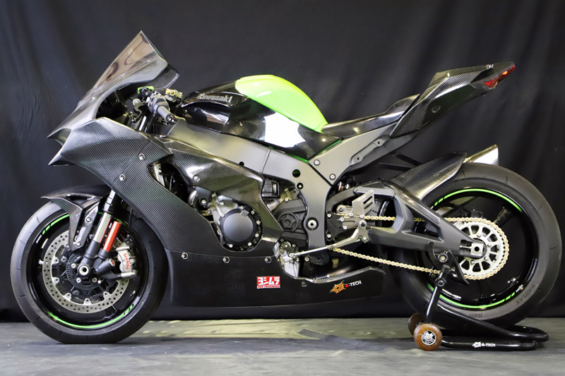 KAWASAKI // Ninja ZX-10R (2021-) --