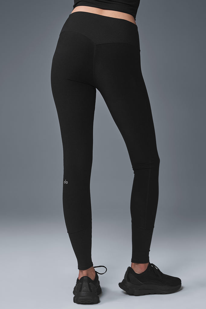 High-Waist Alosoft Lounge Legging - Black | ALO