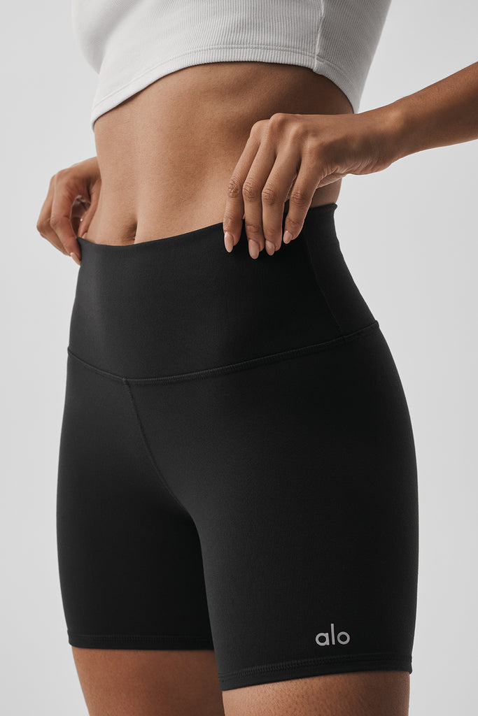 W6311R_01_b1_s1_a2_m161_1024x1