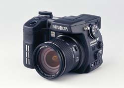 ミノルタ、ハイエンドデジタルカメラ「DiMAGE A1」を発表