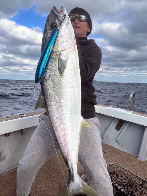 カーペンター メモリアル フィッシュ