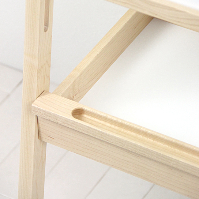 DR-12 お絵描きシェルフ –