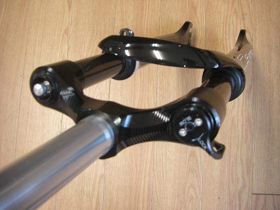 KOWA CS ロックアウト付き XC向きフロントサスペンション | Climb