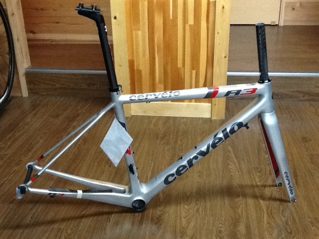 サーヴェロ2013年モデルが入荷しました。cervelo R3 フレームセット