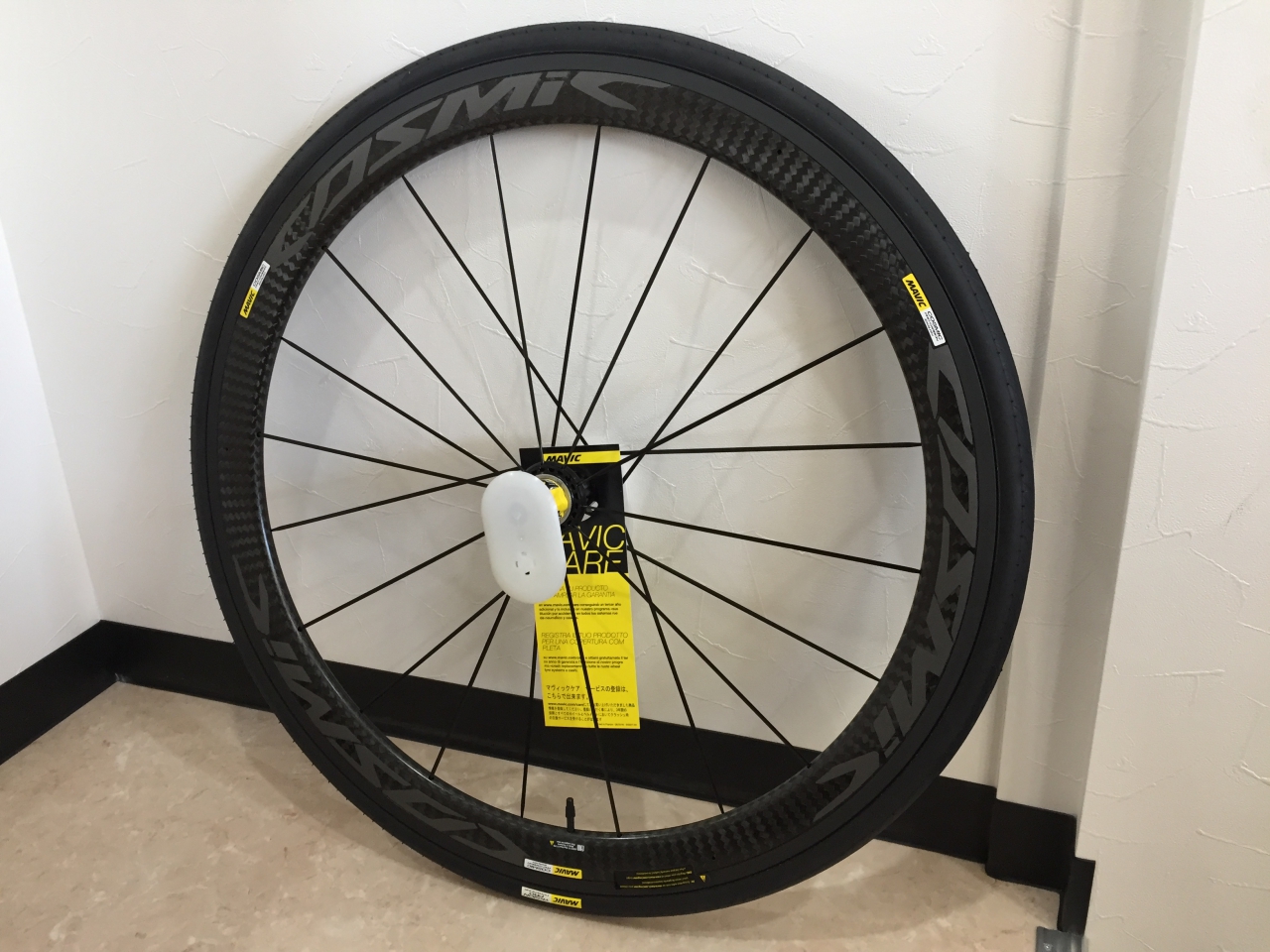 ロードバイクのホイールに！MAVIC COSMIC PRO CARBONシリーズ入荷しま