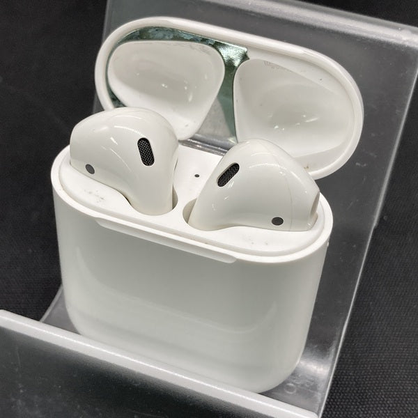 Apple 【中古】AirPods with Charging Case MV7N2J/A【秋葉原】 – e