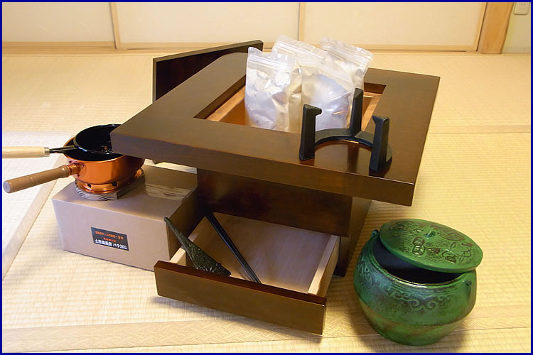 天然無垢板使用 角火鉢 欅（KEYAKI）：【備長炭通販専門店 豊栄】