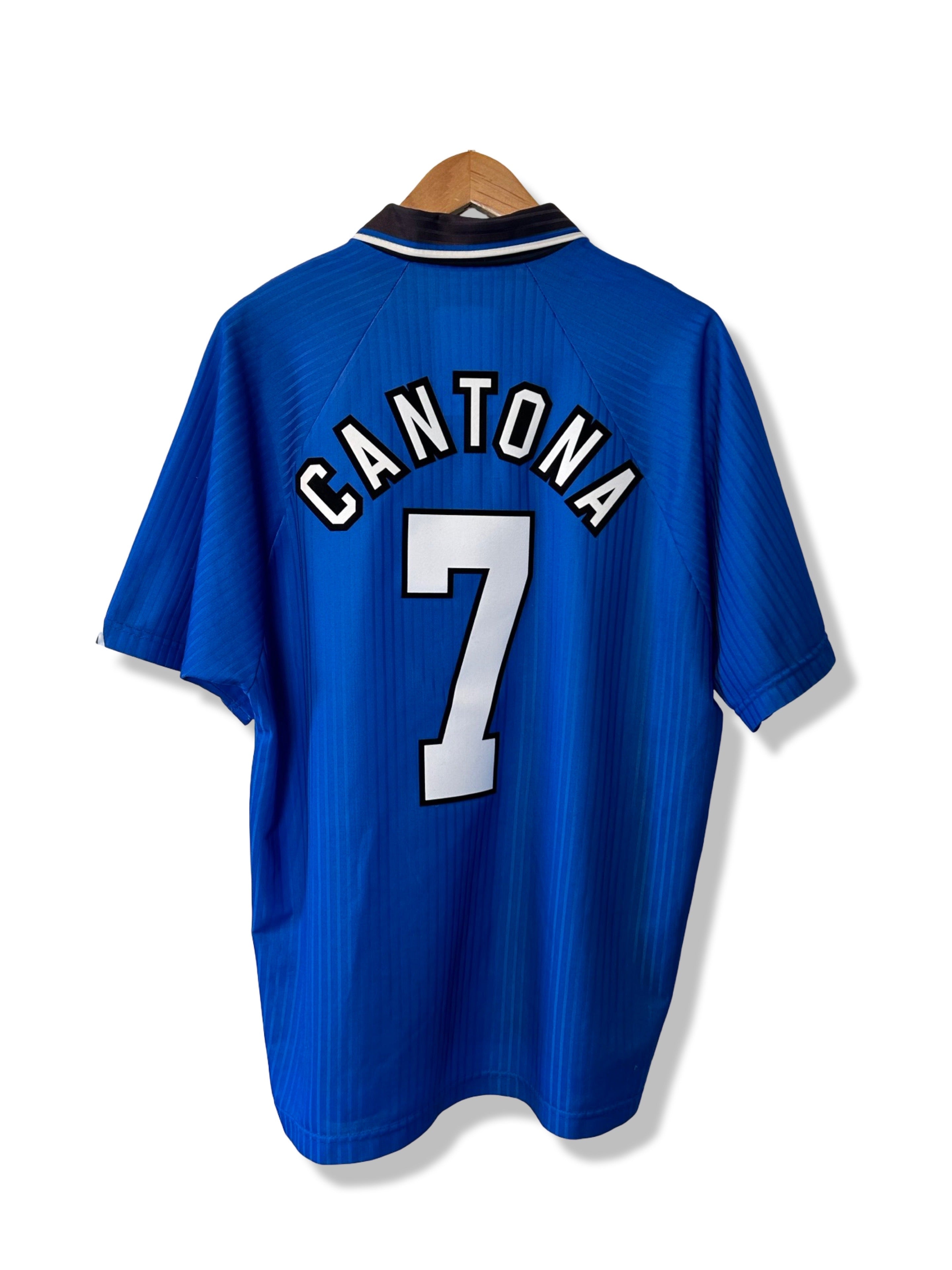 Manchester United 1996-97 Third Shirt - Cantona #7 - L – Football