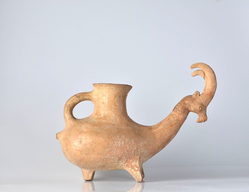 四方堂 - 山羊形土器 | 古美術品専門サイト fufufufu.com