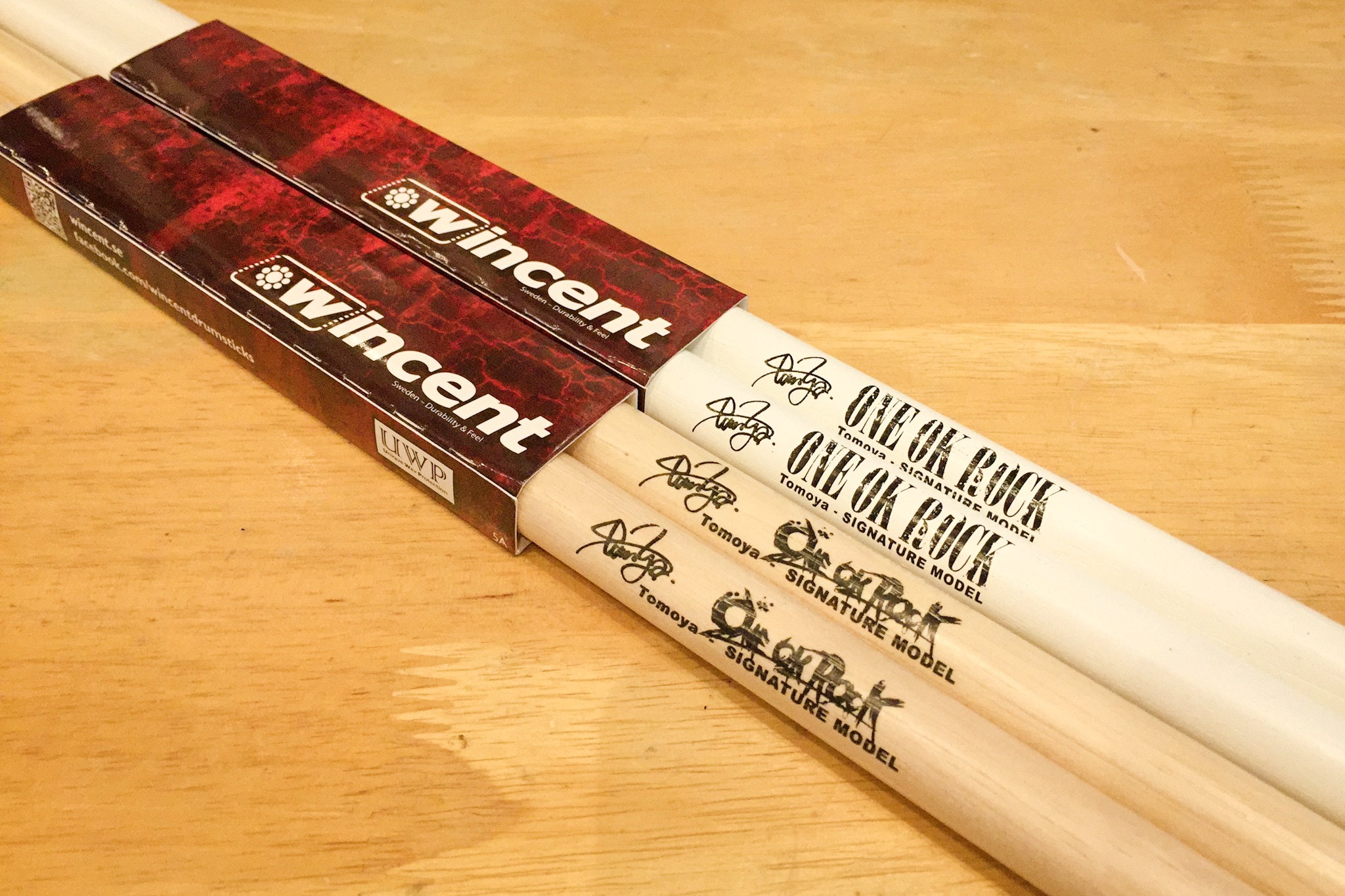 ONE OK ROCK” Tomoya modelスティック2種入荷しました！ | 楽器堂