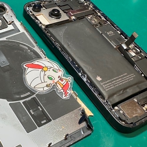 立川市からのお客様 iPhone14｜背面割れ・バッテリー膨張による起動