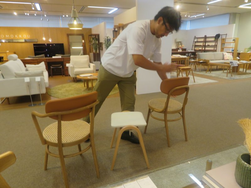 秋田木工 小林幹也氏デザインの「an」シリーズをリリース 曲線フォルム