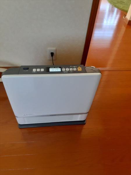 長野県松本市｜温水ルームヒーター1：2｜室内機の循環パイプは長さを