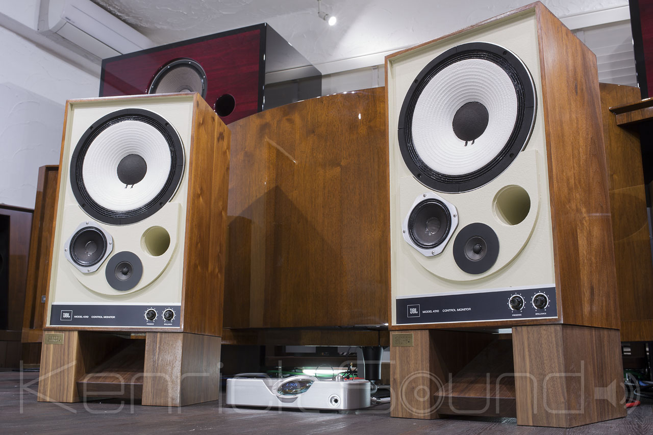 JBL 4310 クリームバッフル (発売前DAC CHORD DAVEで動画試聴